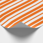 Orangefarbenes Muster für vertikale Streifen Geschenkpapier (Ecke)