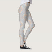 Orangefarbenes Muster mit/grau und blau Leggings (Rechts)