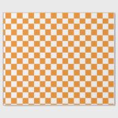 Orangefarbenes Schachbrettmuster für den weißen Ka Geschenkpapier (Flach)