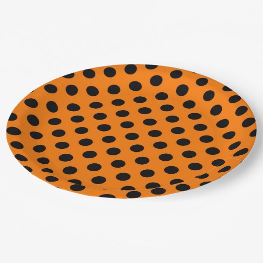 Orangefarbenes Schwarzes Polka-Dot-Party Pappteller (Schrägansicht)