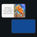 Orangefarbenes Seepferd Visitenkarte<br><div class="desc">Ein helles orangefarbenes Seepferd mit detaillierten, weißen Markierungen ist eine tolle Adresse im Birch Aquarium bei Scripps in San Diego, CA. Foto von Ruth Jolly. Text kann auf Ihre Bedürfnisse angepasst werden.</div>