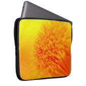 Orangefarbenes und gelbes Muster auf der Notebookh Laptopschutzhülle (Vorne Rechts)