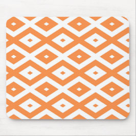Orangefarbenes und weißes Diamantmuster Mousepad