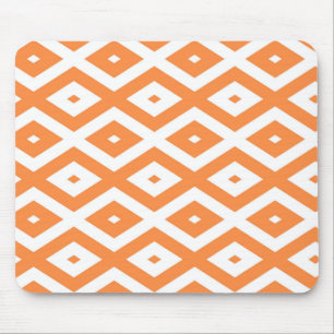 Orangefarbenes und weißes Diamantmuster Mousepad