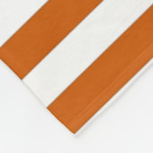 Orangefarbenes und weißes Schachbrett und Streifen Fleecedecke (Ecke)