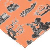 Orangefarbenes Vintages Halloween-Muster Tischdecke (Schrägansicht)