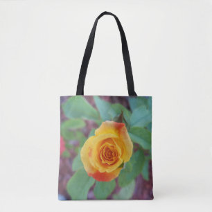 Orangelbe Rose mit Morgentau auf einem Totenbeutel Tasche