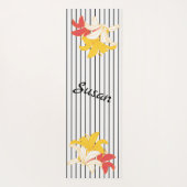 Orangelbe weiße Blume in Schwarz/Weiß Yogamatte (Rückseite)