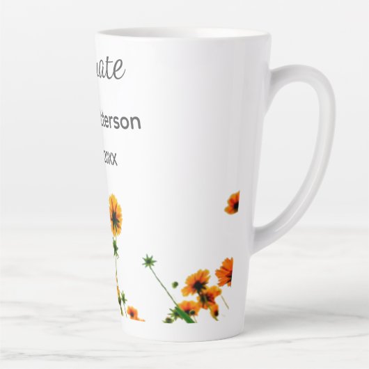 Orangelbe Wildblumen Moderne Graduate rustikal Milchtasse (Rechts)