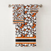 Orangen- und Schwarzpaisley Badhandtuch Set (Insitu)