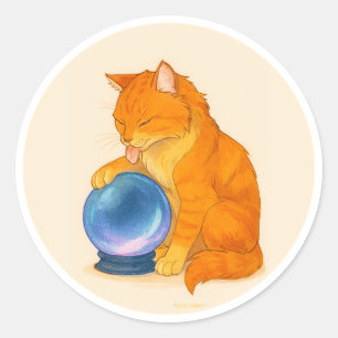 Orangene getigerte Katze mit blauem Kristallball Runder Aufkleber