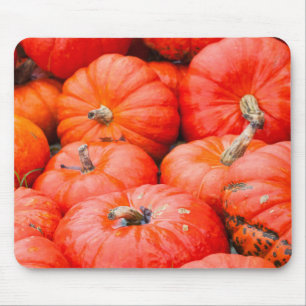 Orangene Kürbisse auf dem Markt, Deutschland Mousepad