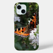 Orangene Schmetterlinge und weiße Blüten Case-Mate iPhone Hülle (Rückseite)
