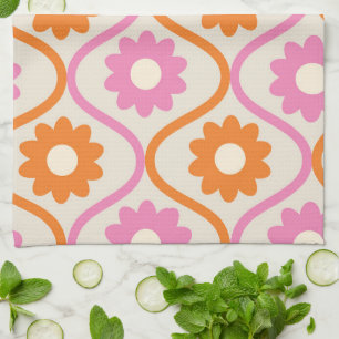 Orangene und rosa Blumen im Retro-Ogee-Muster Geschirrtuch