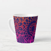 Orangene violette Blumen und marineblauer Hintergr Milchtasse (Linke Ecke)