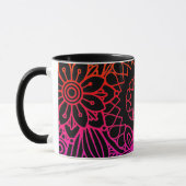 Orangene violette Blumen und schwarzer Hintergrund Tasse (Links)