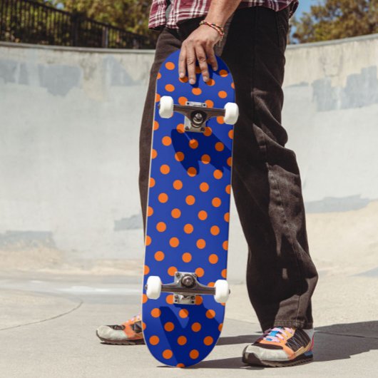 Oranges Auf Blau-Punkte-Musterdesign  Skateboard