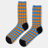 Oranges Blaues Schachbrett-Diamantmuster Socken (Linkes Detail)