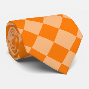 Oranges Diamantmuster mit Schachbrettmuster Krawatte
