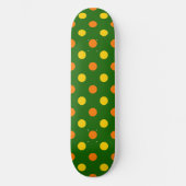 Oranges Gelb Grün Polka Punkte Design Skateboard (Vorderseite)