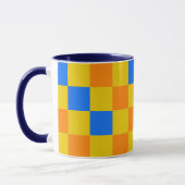 Oranges Gelbes Blaues Karomuster-Design  Tasse (Links)