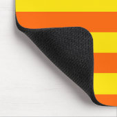 Oranges Gelbes Streifendesign Mousepad (Ecke)