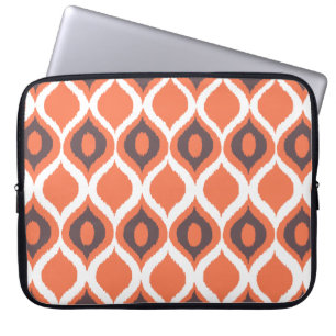 Oranges Retro-geometrisches Ikat-Stammesdruckmuste Laptopschutzhülle