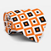Oranges Schwarz Weiß karierte Quadrate Muster Krawatte (Gerollt)