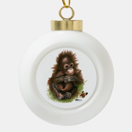 Orangutan Baby and Butterfly Keramik Kugel-Ornament (Vorderseite)