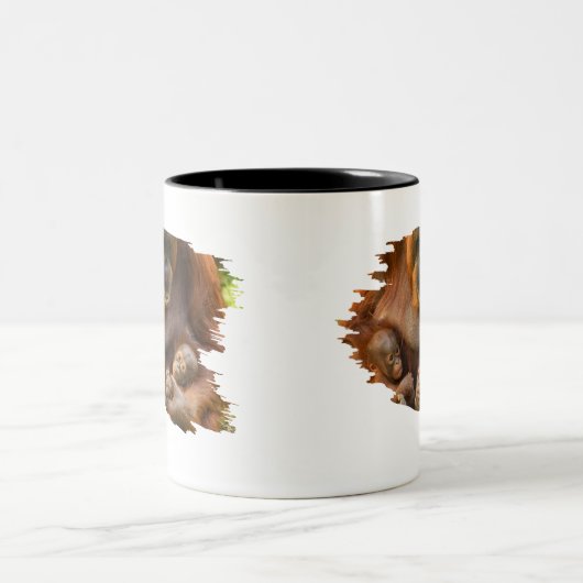 Orangutan Mutter, die zwei Säuglinge hält Zweifarbige Tasse (Mittel)