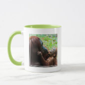 Orangutan Mutter mit Baby Tasse (Links)