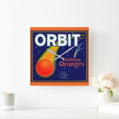 Orbit Orange Fruchtkartentafel der 20er Jahre gedr Quadratische Wanduhr (Zuhause)