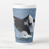 Orca Milchtasse (Vorderseite)
