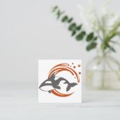 Orca-Wal-Maskottchen-Logo Quadratische Visitenkarte (Stehend Vorderseite)