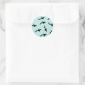 Orca Whale Illustration Pod Pattern Sea Baby Blue Runder Aufkleber (Tasche)