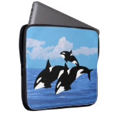 Orcas Neoprene Laptop Sleeve (Vorne Rechts)