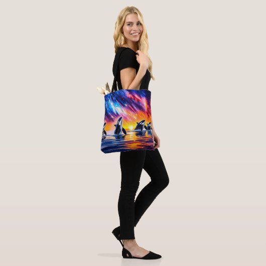 Orcas Under Galaxy Sky 02 Design von Rich AMeN Tasche (Am Model)