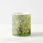 Orchard in Blossom von Vincent van Gogh Kaffeetasse (Mittel)
