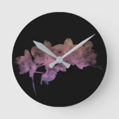 Orchid Ipanema shadow auf dunklem Hintergrund Runde Wanduhr (Vorderseite)