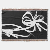 Orchid Noir: Abstrakt Schwarz & Weiß Decke (Vorderseite)