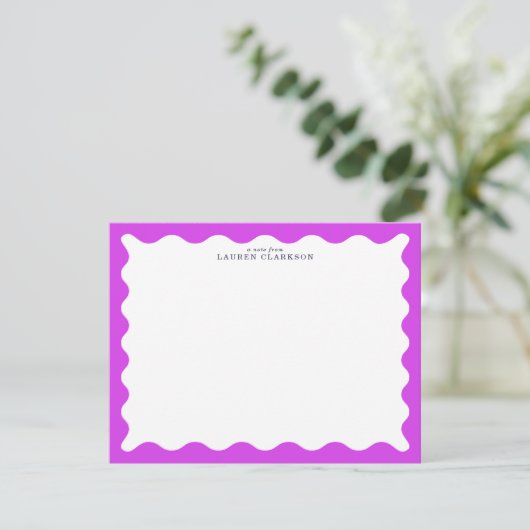 Orchid Purple Wavy Frame Note Card Einladung (Stehend Vorderseite)