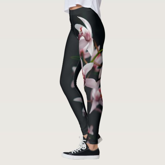 Orchidee Blume Schwarzer Hintergrund Leggings (Links)
