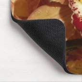 Orchideen mit Raindrops Mousepad (Ecke)