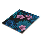 Orchideen und Blätter aus Palmen, rosa und blau au Fliese (Seite)