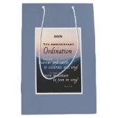 Ordination für das 5. Jubiläum Mittlere Geschenktüte (Vorderseite)