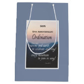 Ordination für das 5. Jubiläum Mittlere Geschenktüte (Rückseite)