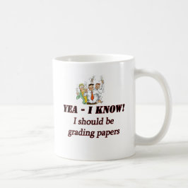 ordnende Papiere Kaffeetasse