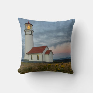 Oregons ältester Leuchtturm im Cape Blanco State Kissen