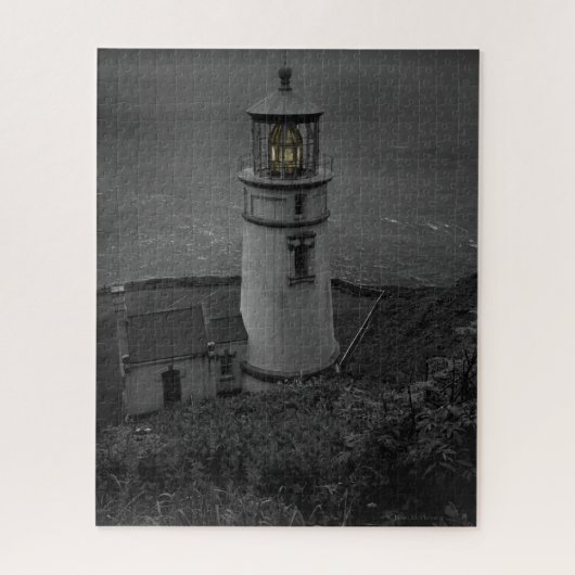 Oregon's historisches Heceta Head Lighthouse B&W Puzzle (Vertikal)