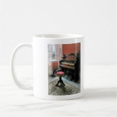 Organ mit Petit Point-Stuhl Kaffeetasse (Links)